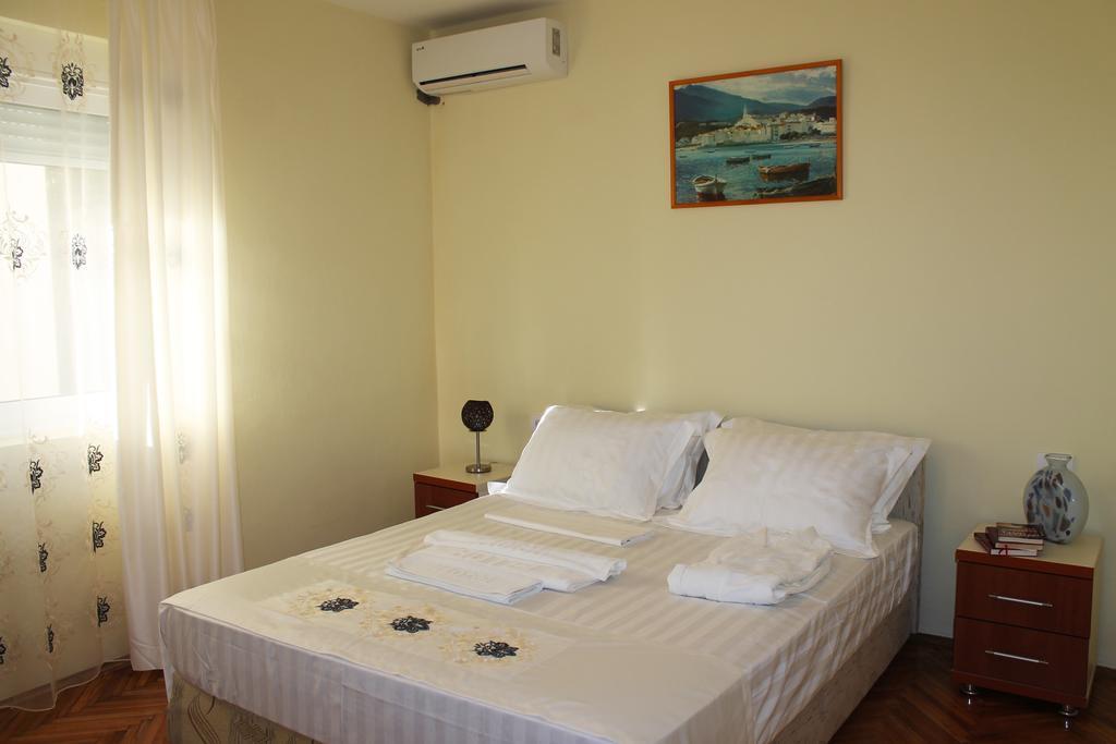 Apartments Gran Sasso Ulcinj Exterior photo