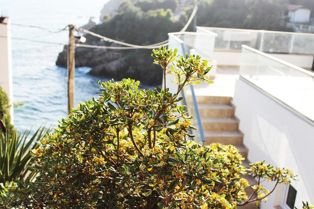 Apartments Gran Sasso Ulcinj Exterior photo