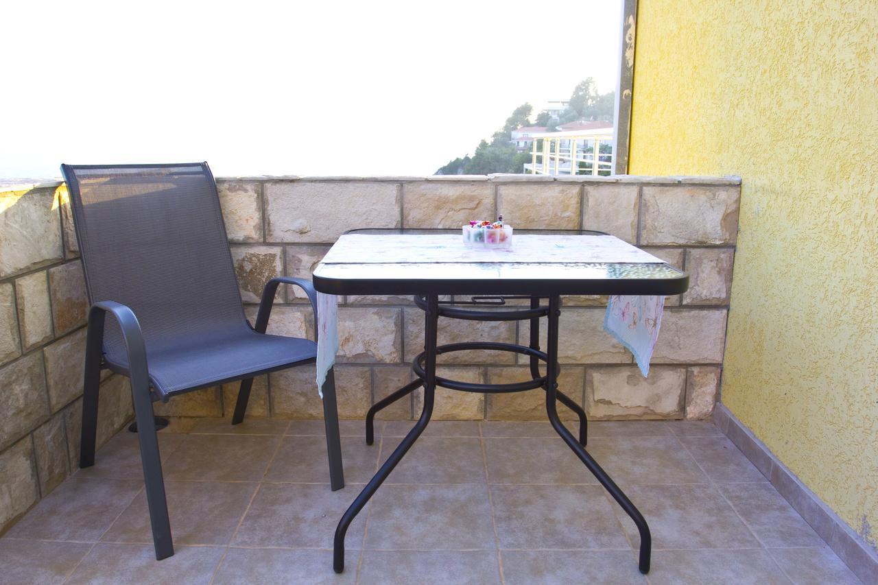 Apartments Gran Sasso Ulcinj Exterior photo