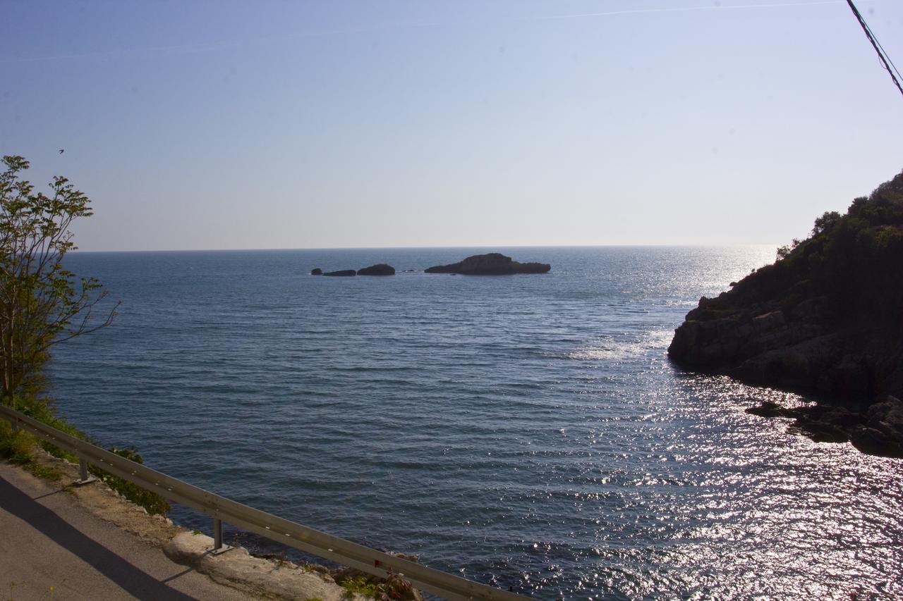 Apartments Gran Sasso Ulcinj Exterior photo